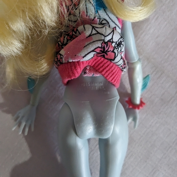 Monster High Lagoona Blue Ghouls Beast Pet Doll Mattel Dress Bracelet - Picture 6 of 6